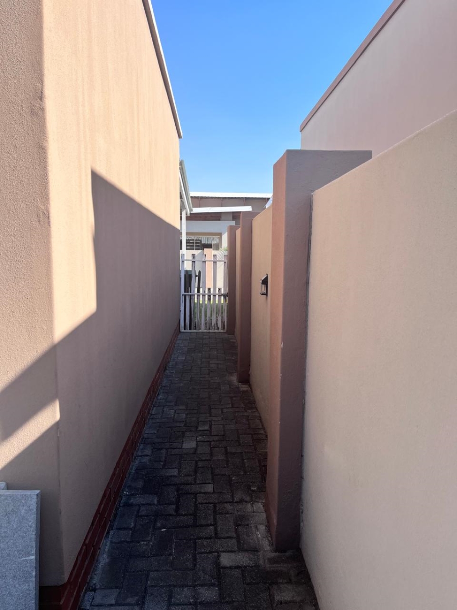 3 Bedroom Property for Sale in Waterval East North West
